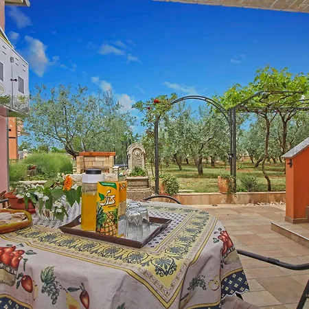 Casa Emilia In * Istrien Πανσιόν 3*